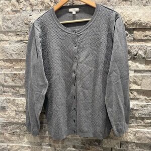 Traditions Gray Knit Sweater size M